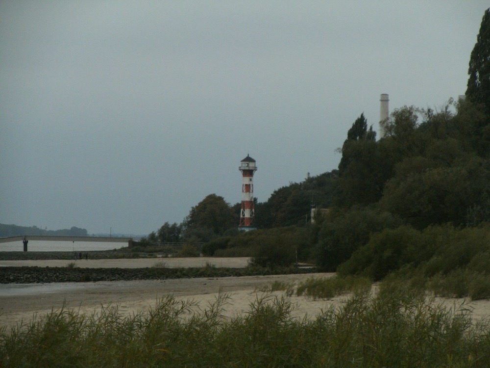 Vuurtorentje aan de Elbe